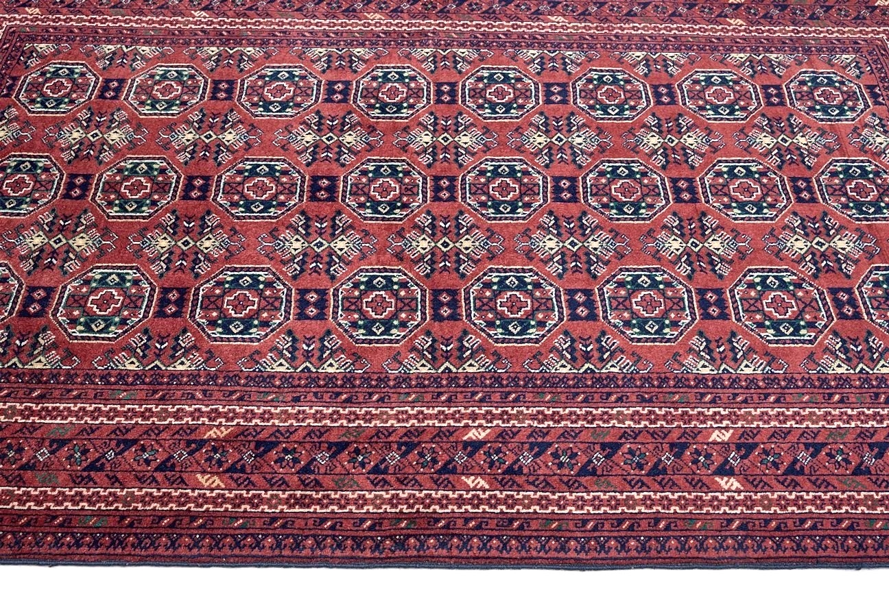 El Dokuma Belcik Kırmızı Yün