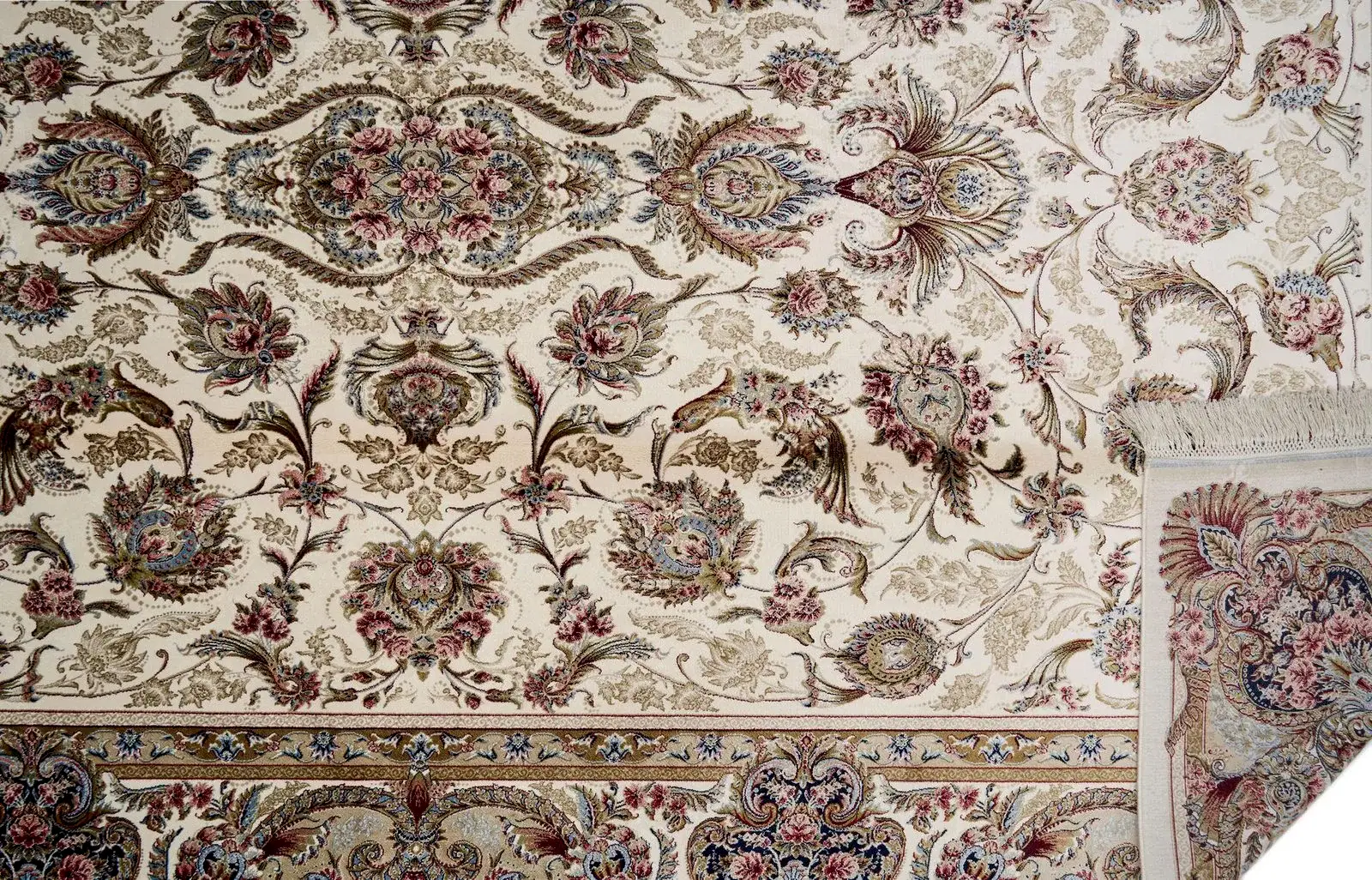 Makine İpek İsfahan Krem Halı ISF01