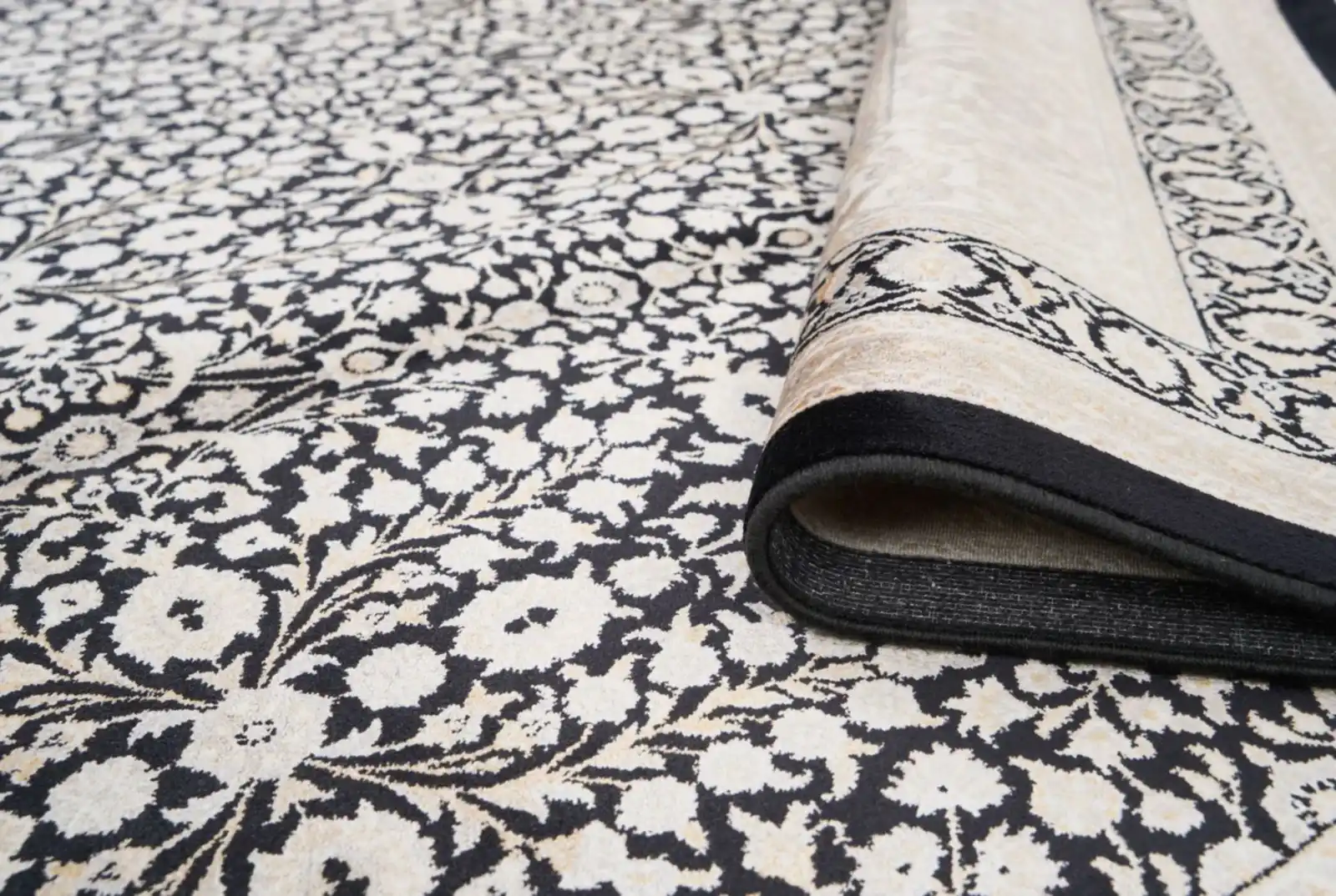 Makine İpek Jumeriah Krem Halı 6186