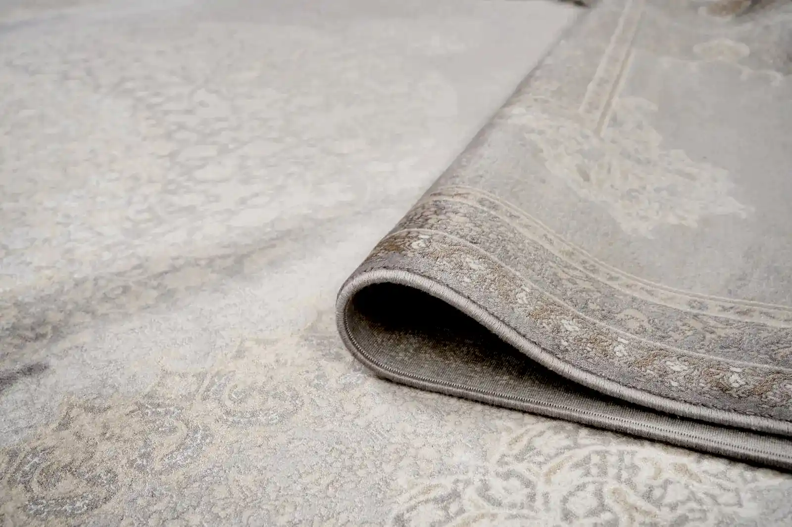 Öğretmenler Halı Makine İpek Jumeirah Gri 6191