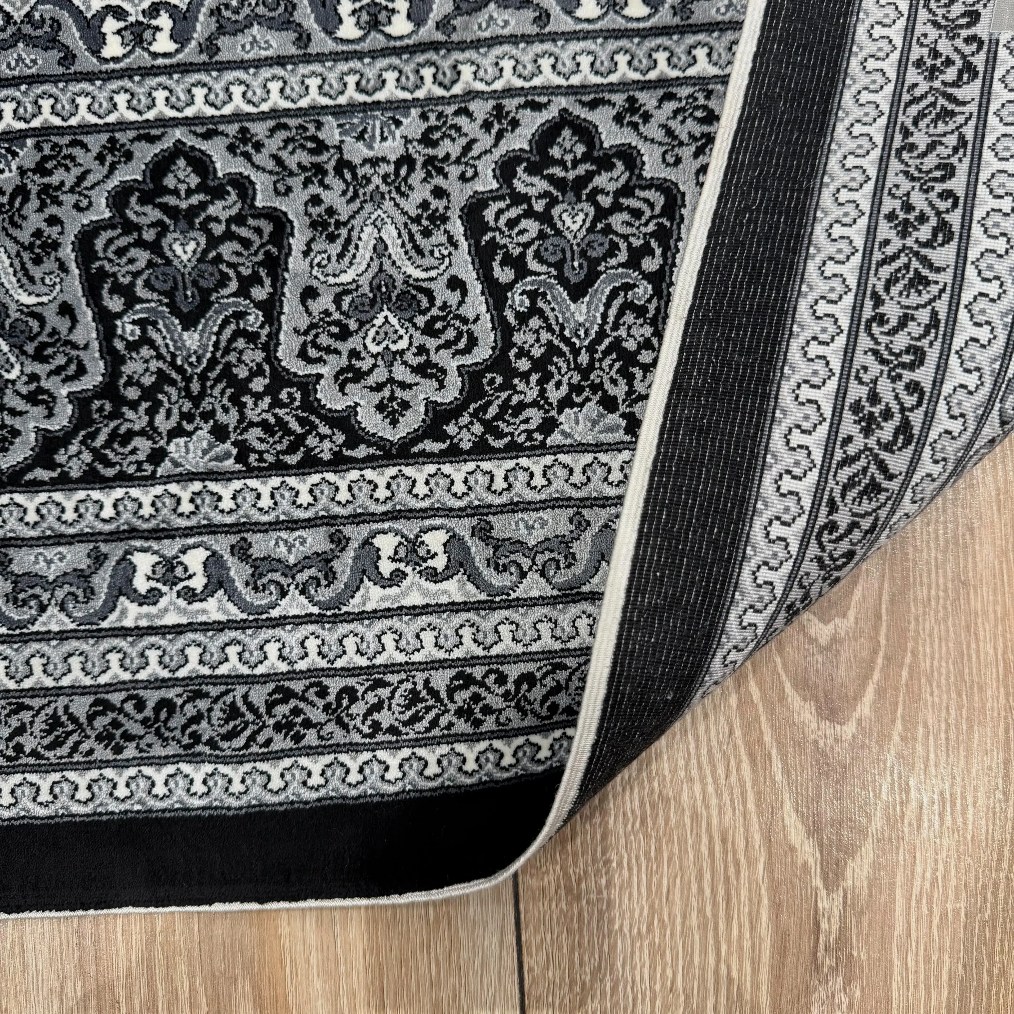 Makine İpek Siyah-Gri Halı 1166D