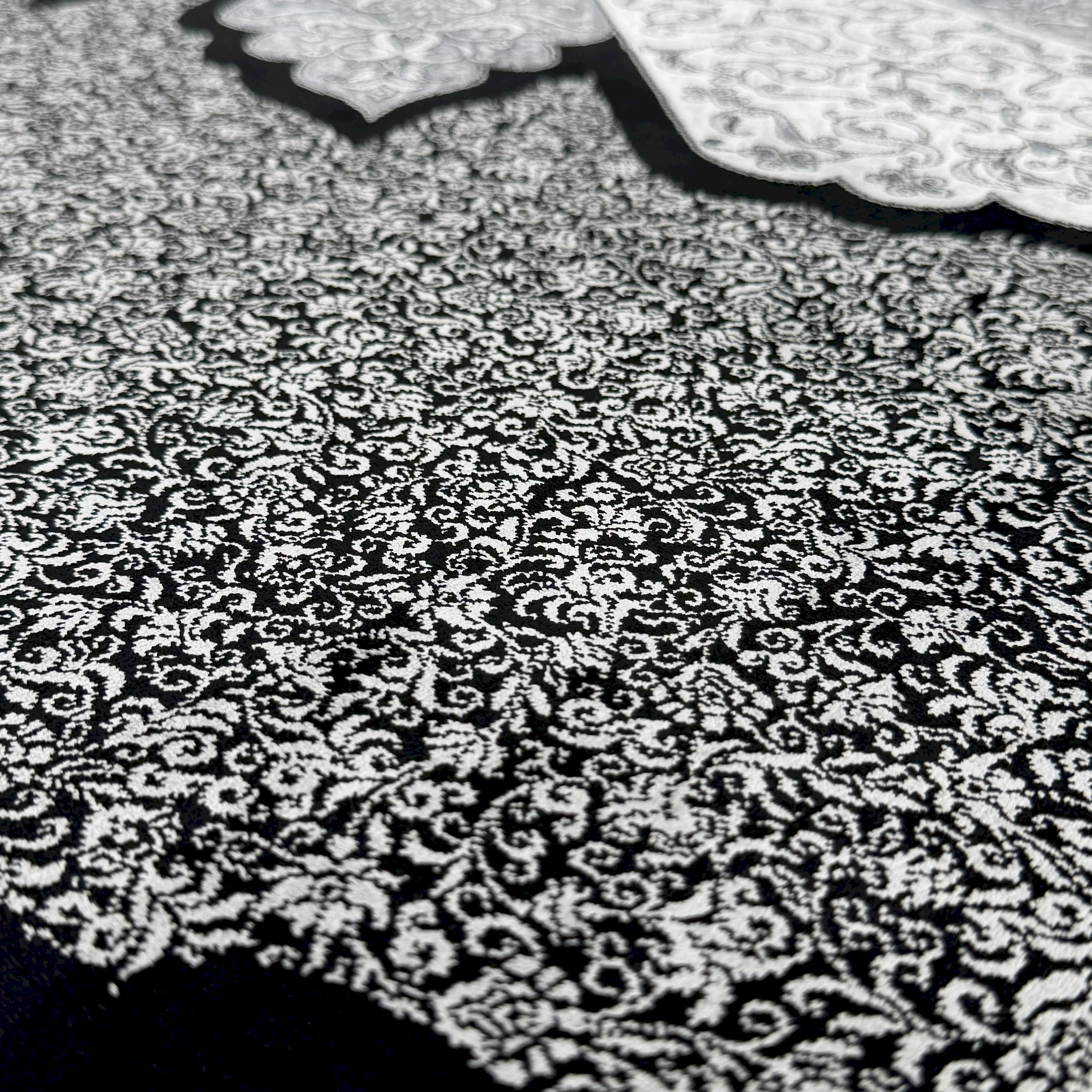 Makine İpek Siyah-Gri Halı 1166D