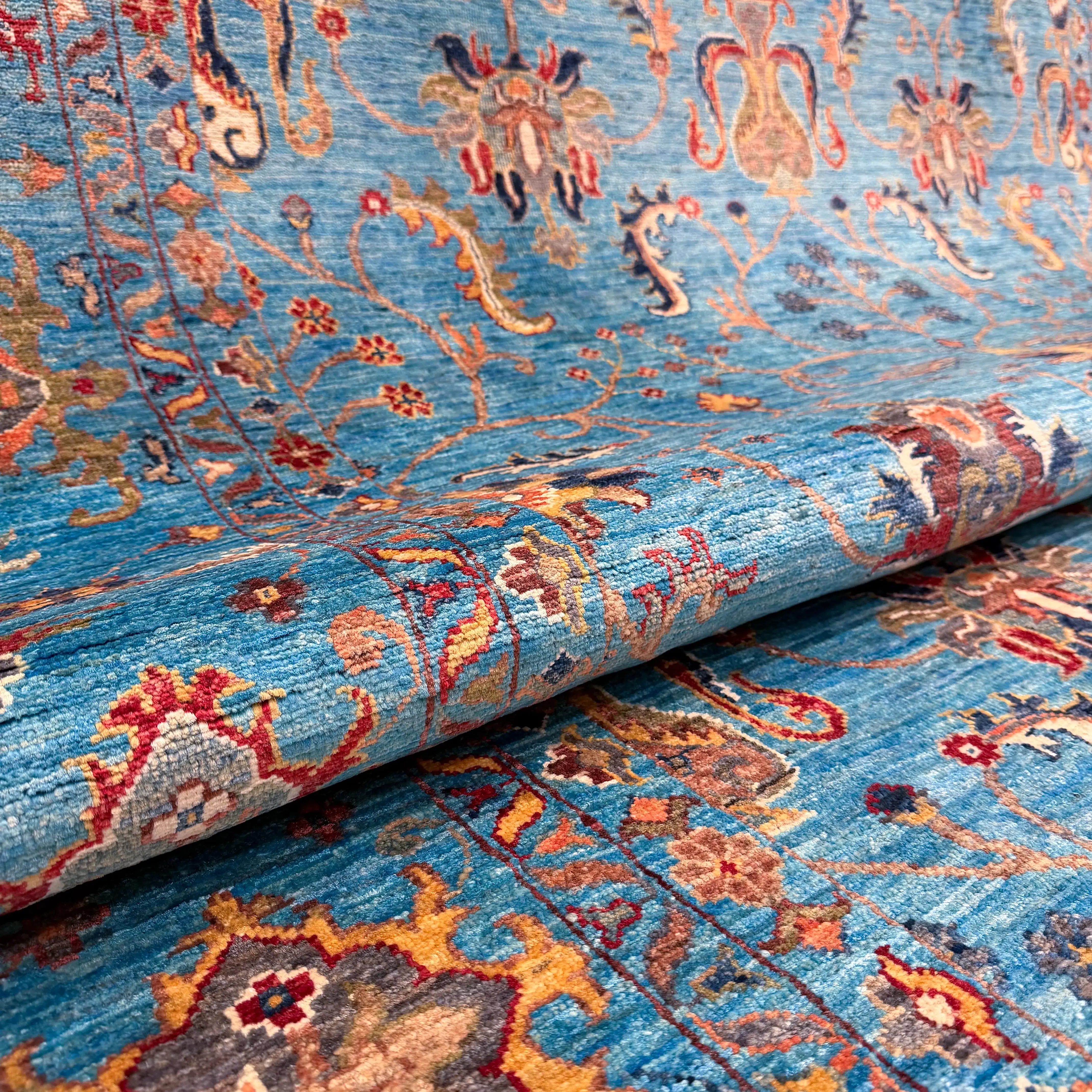 Öğretmenler Halı El Dokuma Mavi Sultani Öğretmenler Halı El Dokuma Mavi Sultani